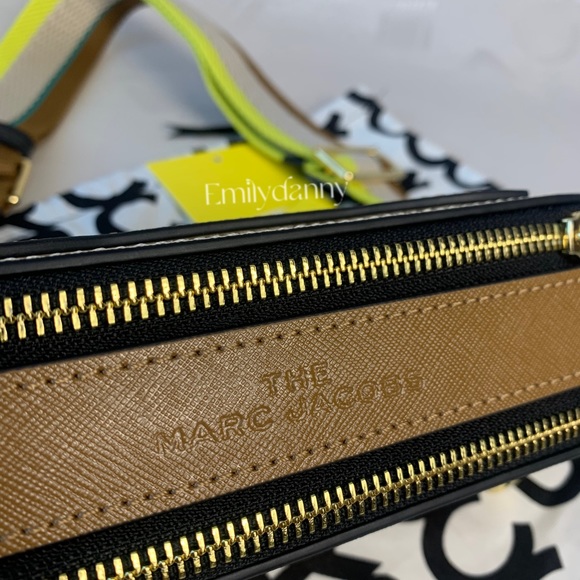 NWOT MARC JACOBS snapshot bag - Picture 3 of 9